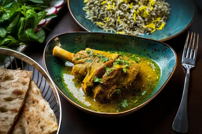 Baghali Polo ba mahicheh